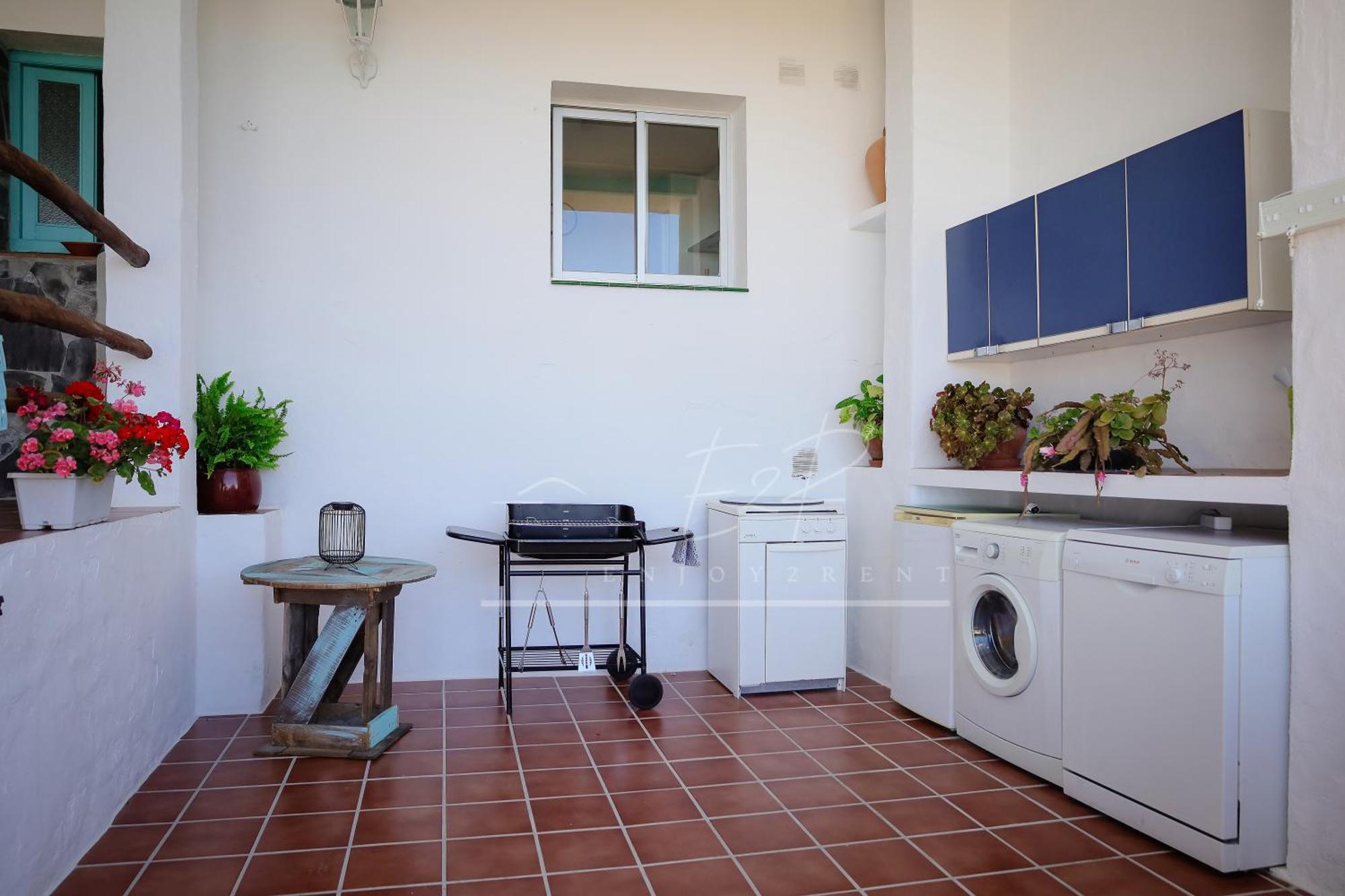 Belmonstays Aguamarina
