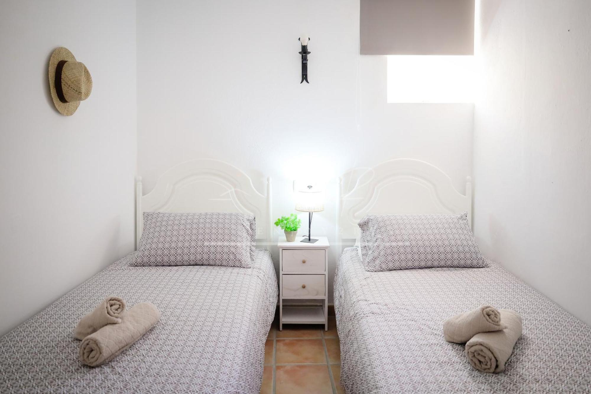 Belmonstays Aguamarina